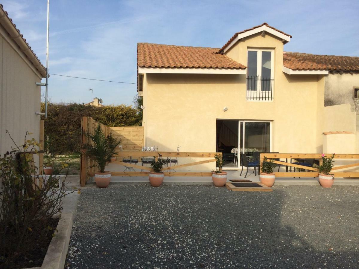 Le Village Neulles Εξωτερικό φωτογραφία